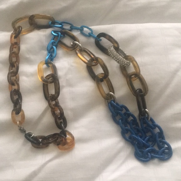 Fun necklace - Picture 3 of 3